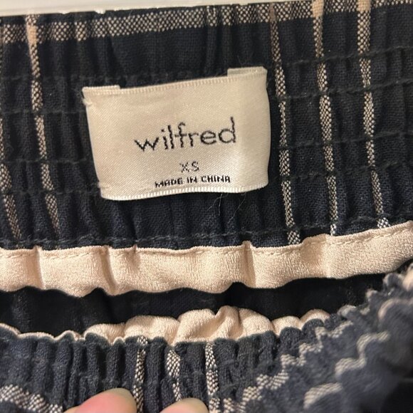 Aritzia Plaid Pants - Picture 2 of 4